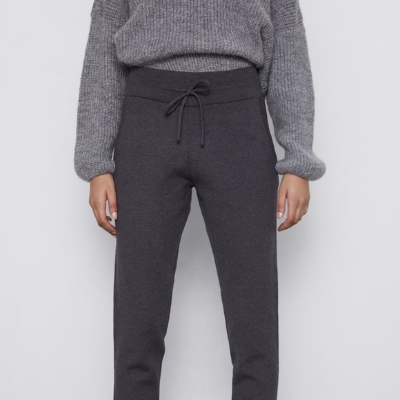 knit jogging pants